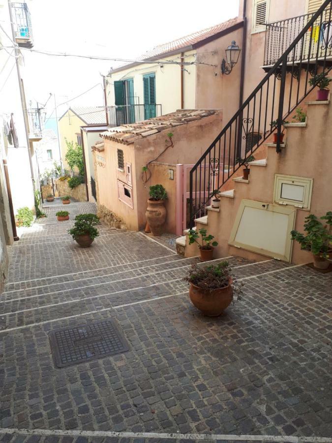 Dea Del Borgo Villa Sant'Ambrogio  Buitenkant foto